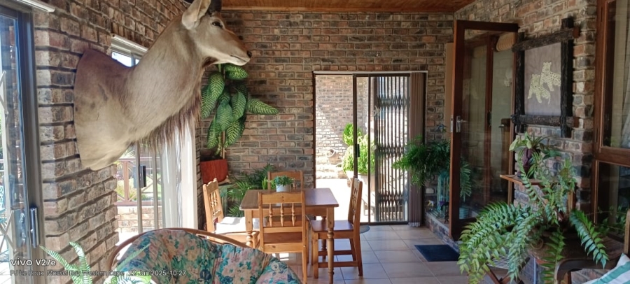 4 Bedroom Property for Sale in Hartenbos Heuwels Western Cape